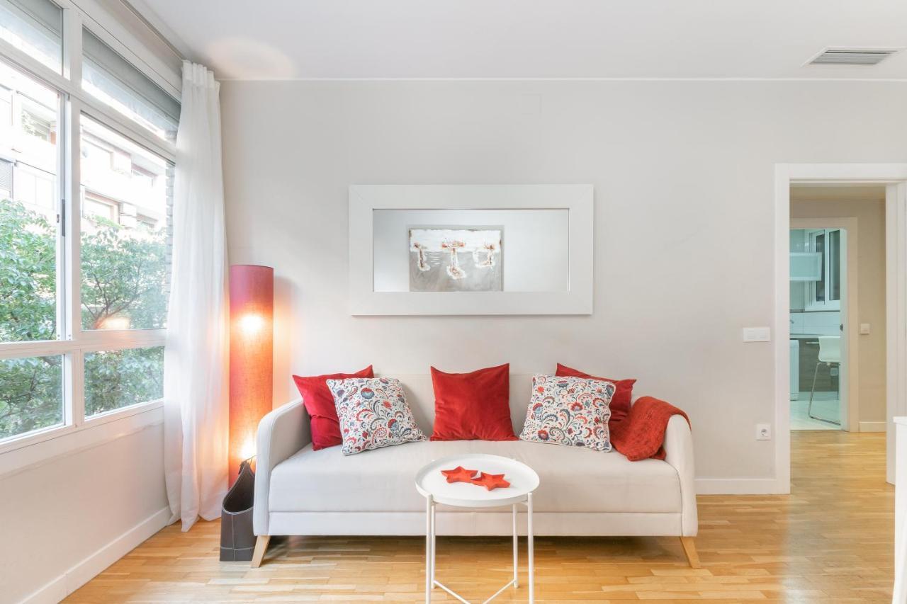 Elegance Barcelona Rentals Bagian luar foto